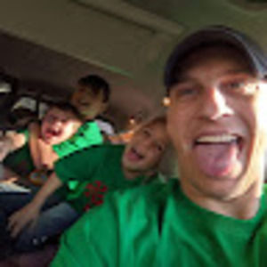 Meet your Posher, Eric banjo